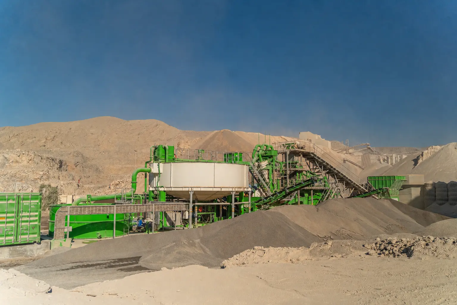 A CFlo Combo Mega E5 wet processing plant, the model ordered for the limestone scalpings duty