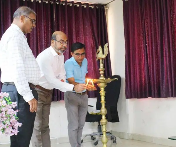 CFlo attends a National Conference at SVNIT Surat: photo 1