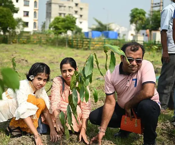 CFlo recently undertook a mass tree plantation drive: photo 6
