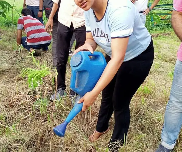 Sand Grains Foundation leads tree planting campaign in Kolkata: photo 6