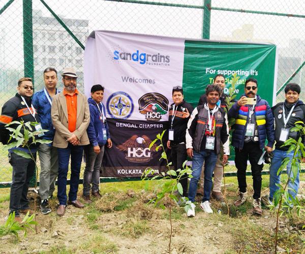 The Sand Grains Foundation plants 200 Saplings at Green Verge 5, New Town, Kolkata