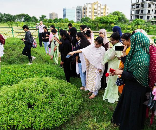 Sand Grains Foundation organized day-long activity for the SHM boys and girls